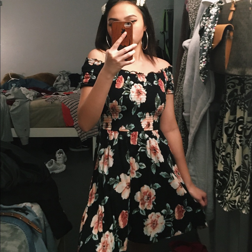 OFF SHOULDER FLORAL DRESS